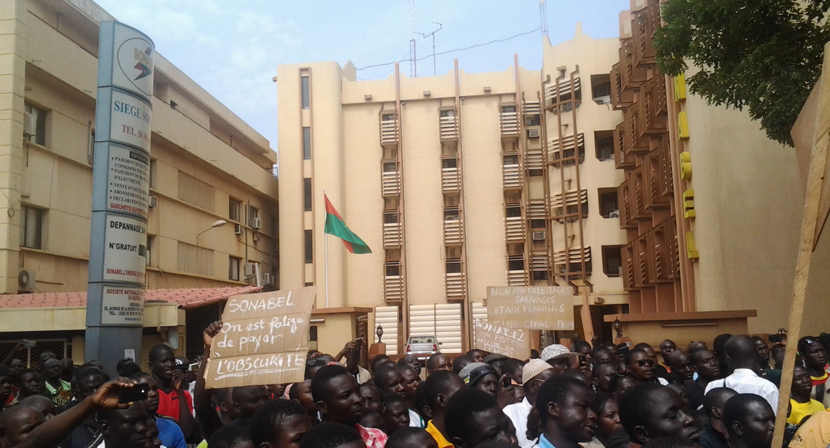Article : Manifestation contre les d&eacute;lestages au Burkina Faso